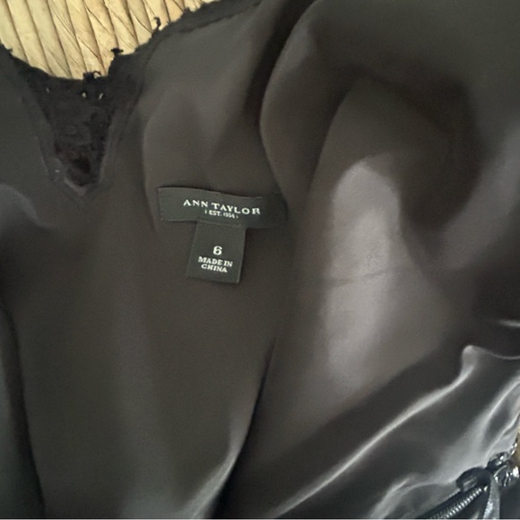 Ann Taylor Women's Crocheted Black‎ Sleeveless Cocktail LBD Dress Boho 2 - Picture 5 of 6